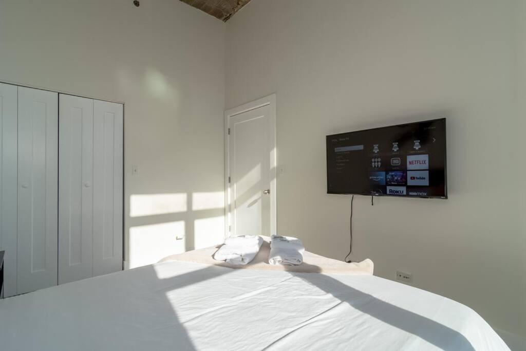 Spacious 2Br Vacation Rental With City View, Optional Parking And Gym Near Mccormick Place & Downtown Chicago Attractions Eksteriør billede